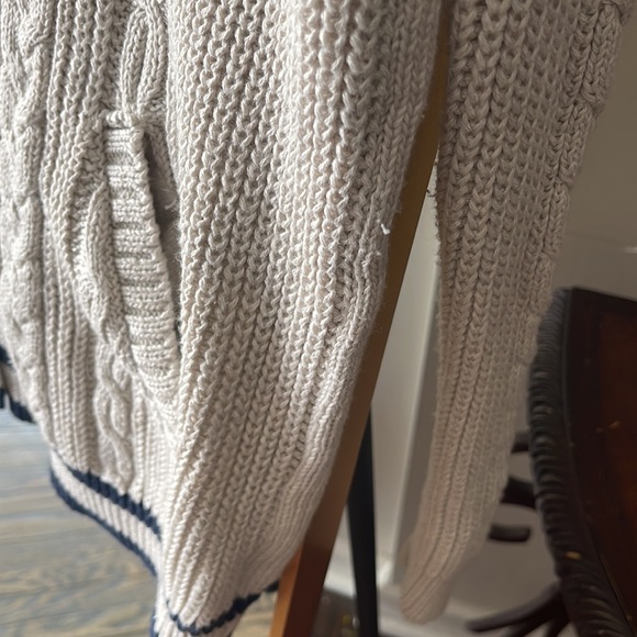 Cardigan - Picture 5 of 5